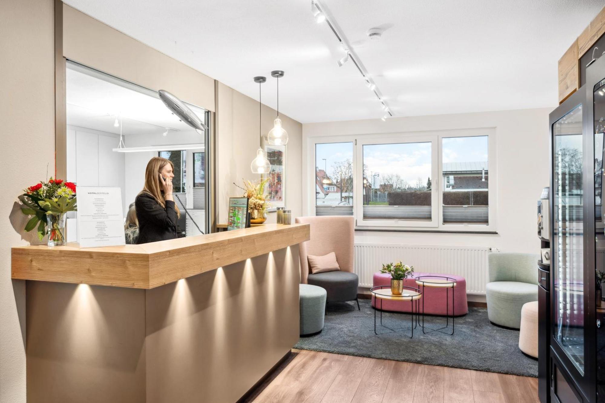 Hotel Zeppelin Laupheim Zewnętrze zdjęcie